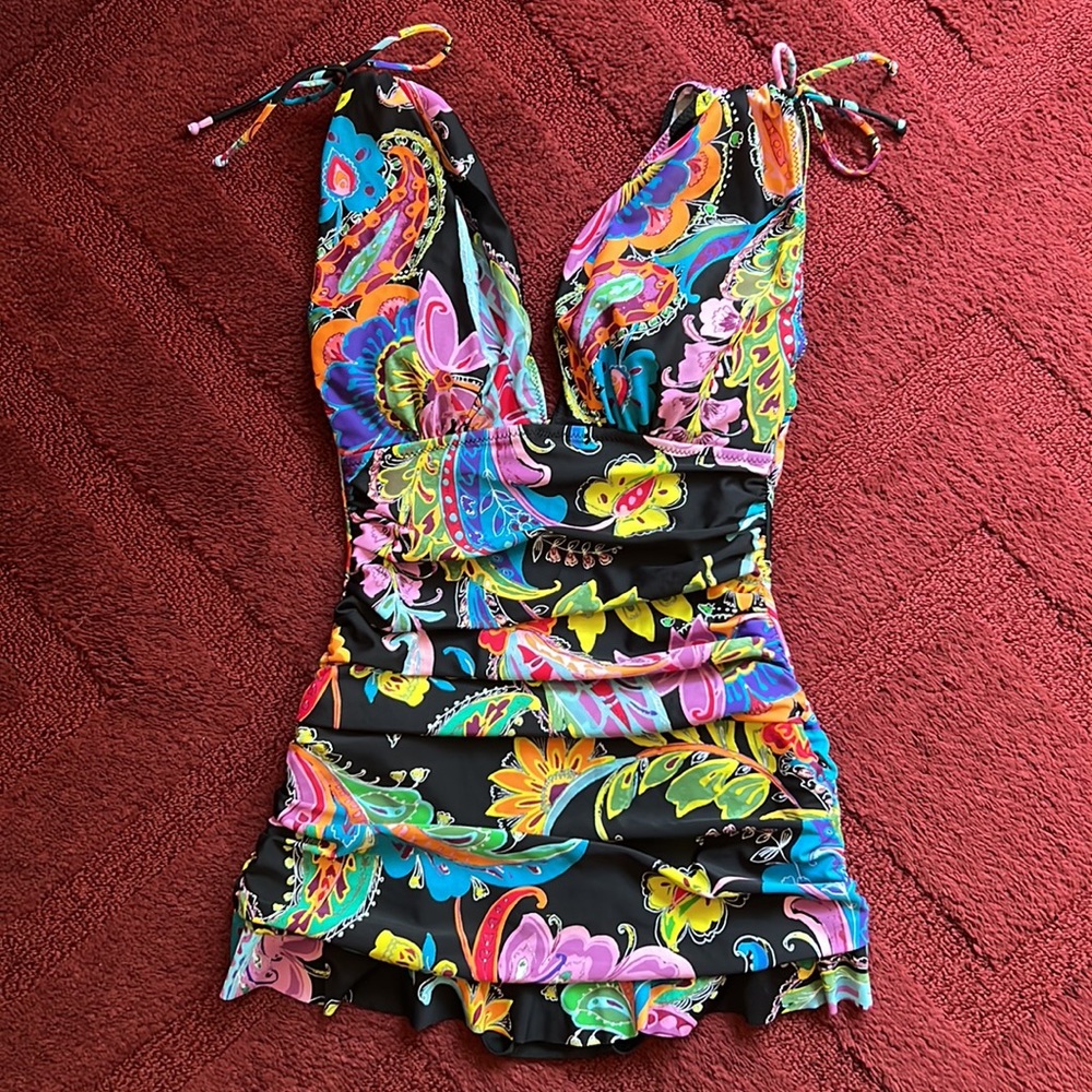 Colorful Paisley Women's One Piece Swimsuit